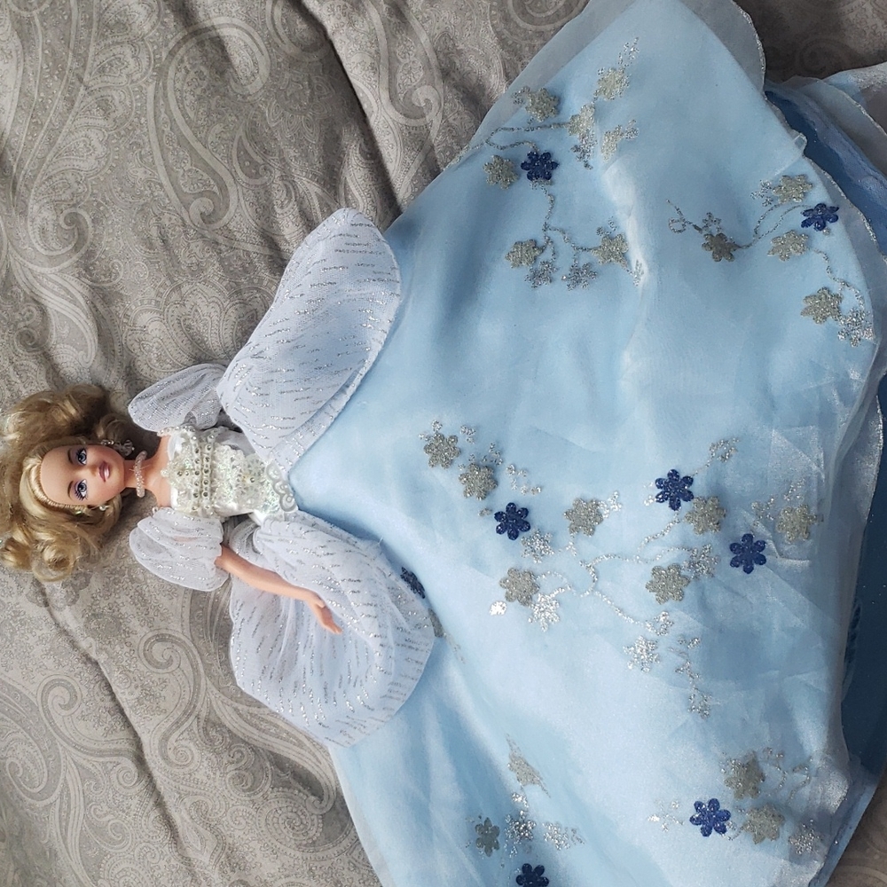 Cinderella Disney Store Handcraft Limited Edition Doll Collector Exclusive 2005